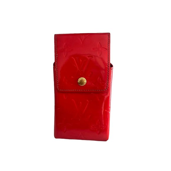 LOUIS VUITTON: Red Patent Leather "LV" Logo Accessories Case/Waist pouch - Picture 2 of 5